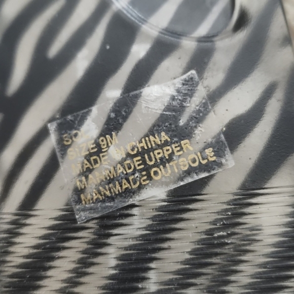 BEACH WOMEN'S ZEBRA PRINT SLIDES - Picture 4 of 4